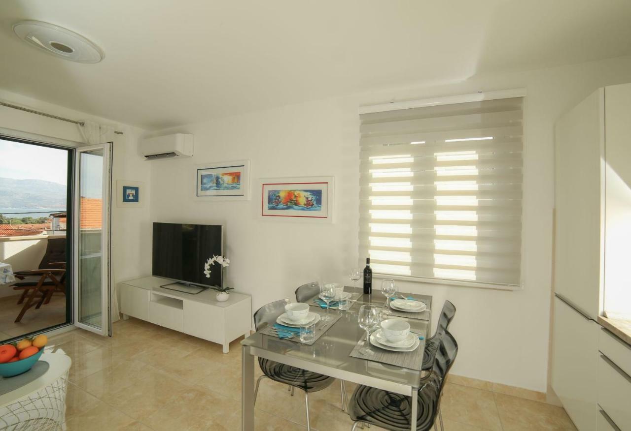 Amazing Luxury 4Star Apartment Laura Supetar Exterior foto